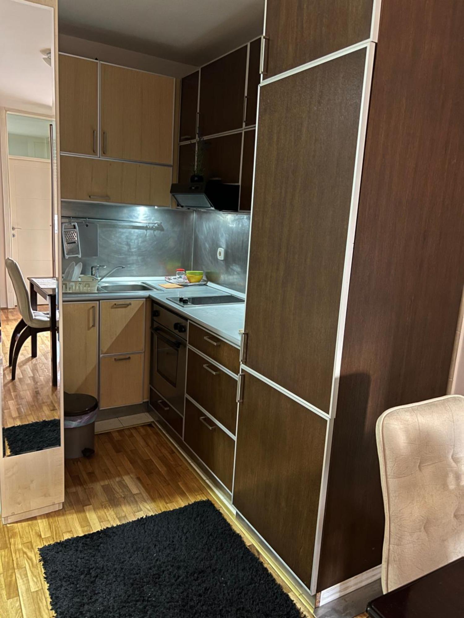 Sad Apartman Ni Exteriér fotografie